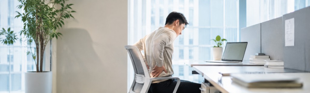 척추관절 통증 일상 장면